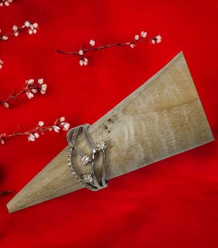 Anello con brillanti